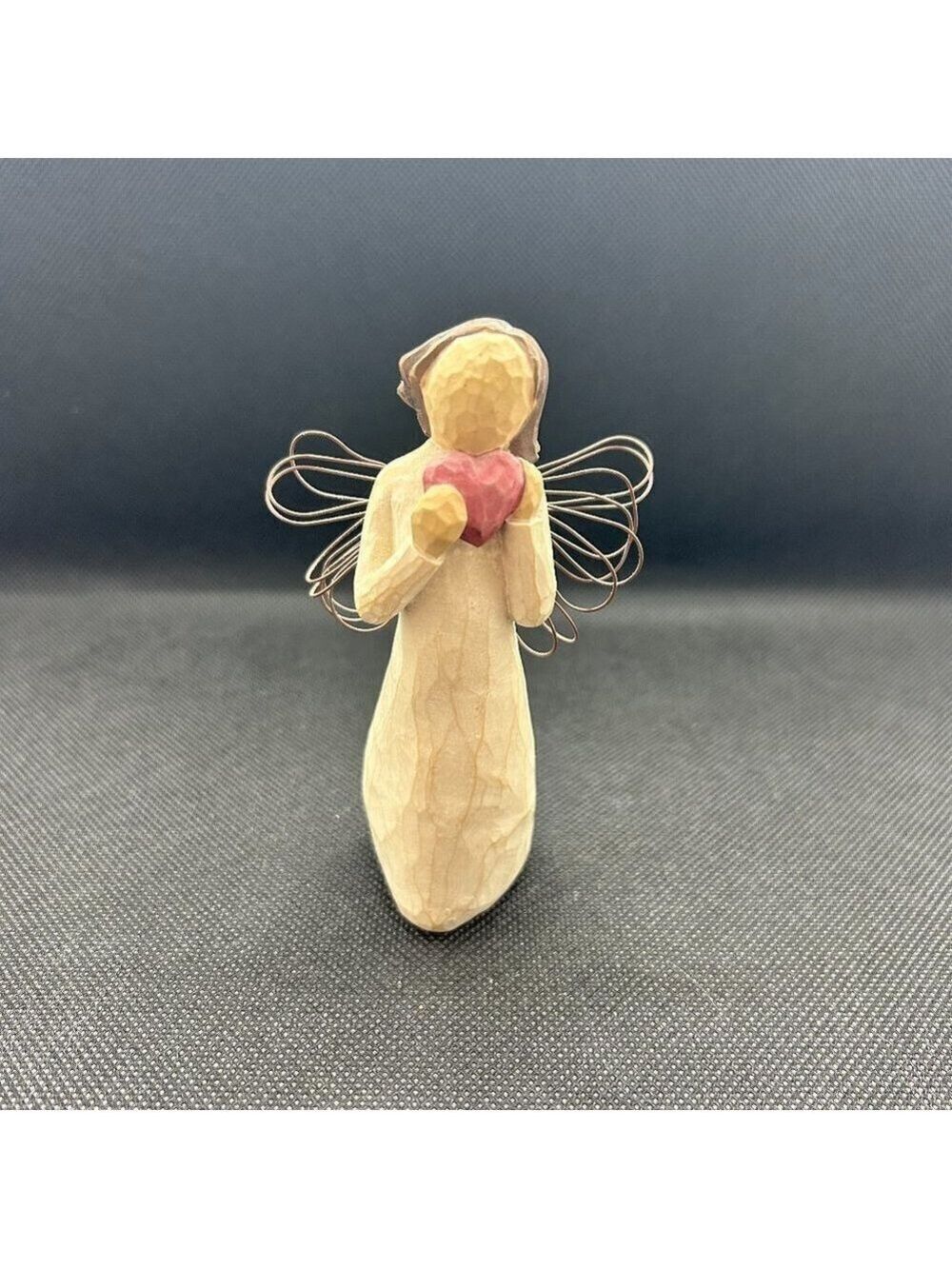 Willow Tree "Angel of the heart" figurine